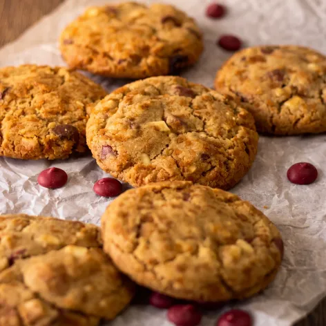 Cookies baked with Valrhona Inspirations bakestable raspberry chips